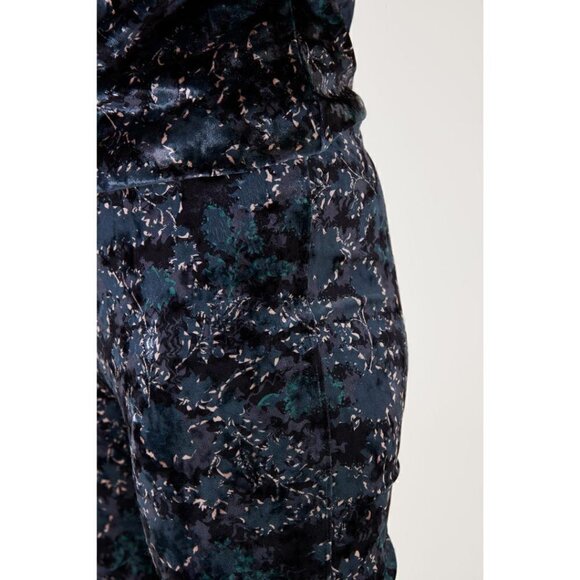 NWT GARCIA Velvet Floral Midnight Print Pants - Picture 6 of 11